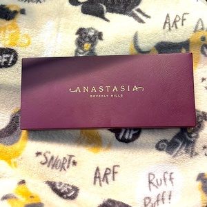 Anastasia Beverly Hills Fall Romance Eyeshadow Palette - New